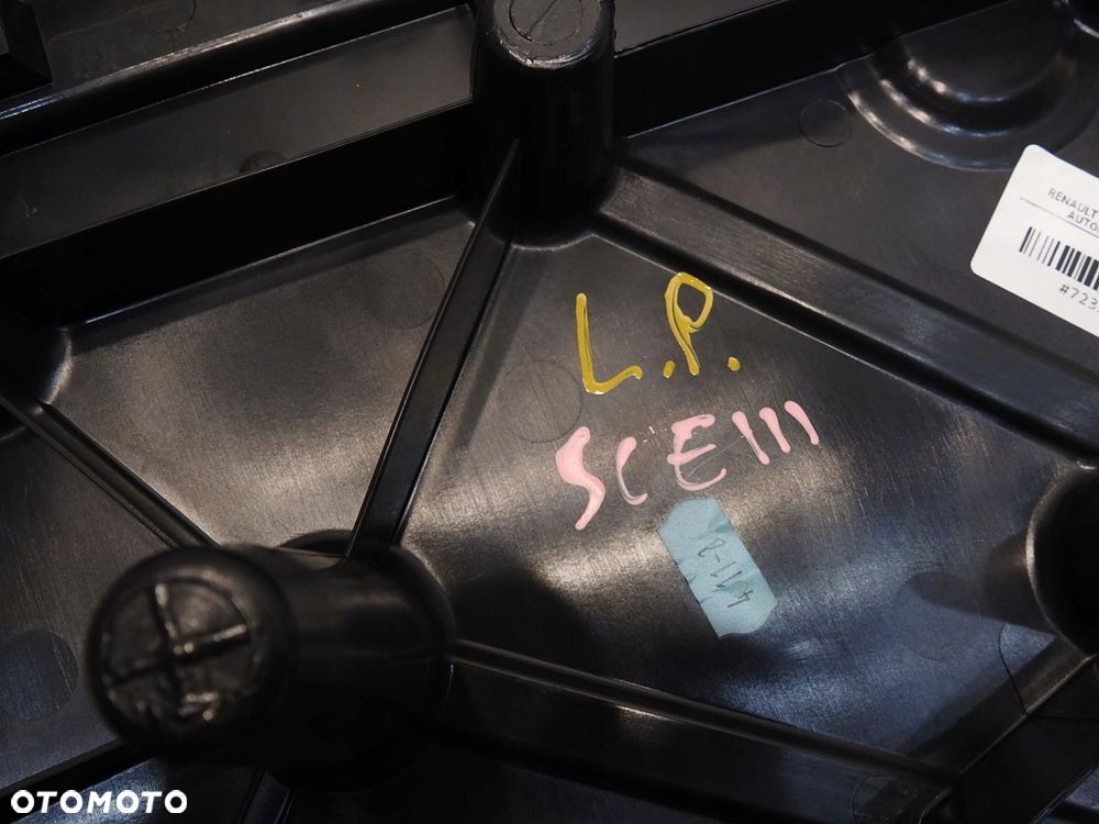 WYGŁUSZENIE PODŁOGI LEWE RENAULT SCENIC III 749410004R - 2