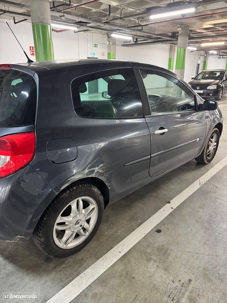 Renault Clio 1.5 dCi Dynamique S - 3