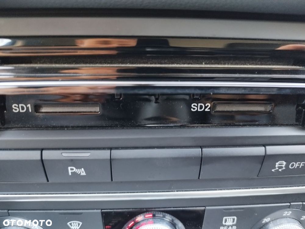 Audi A6 Avant 2.0 TDI ultra S tronic - 24