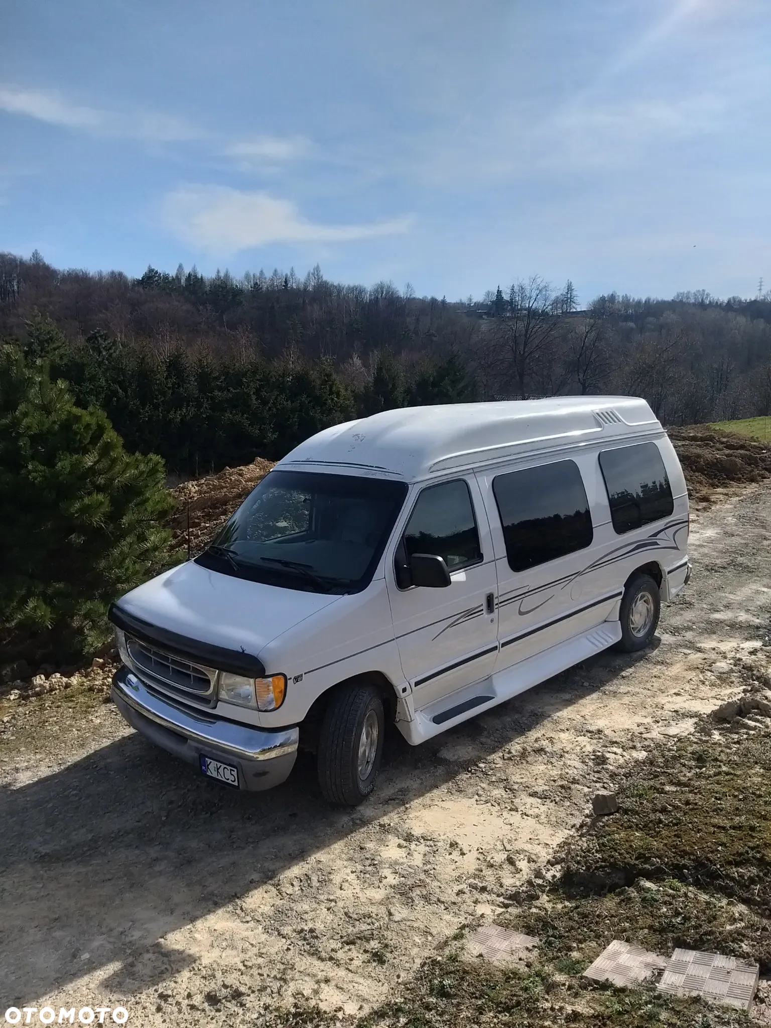 Ford Econoline - 7