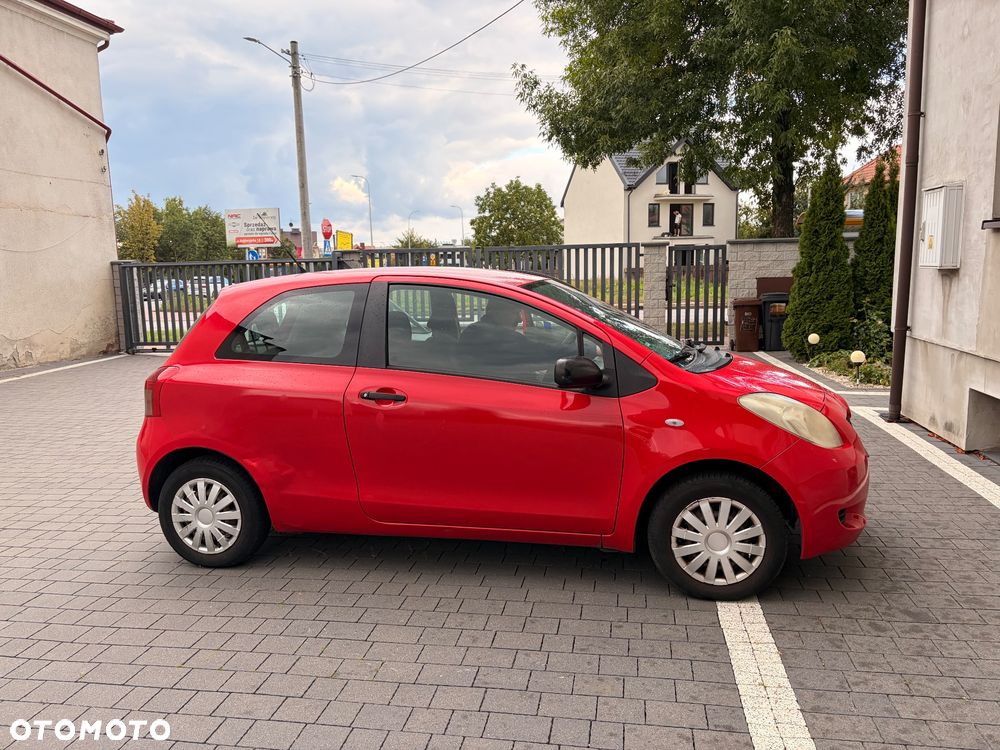 Toyota Yaris 1.0 Luna - 3