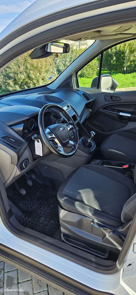 Ford Transit Connect - 11