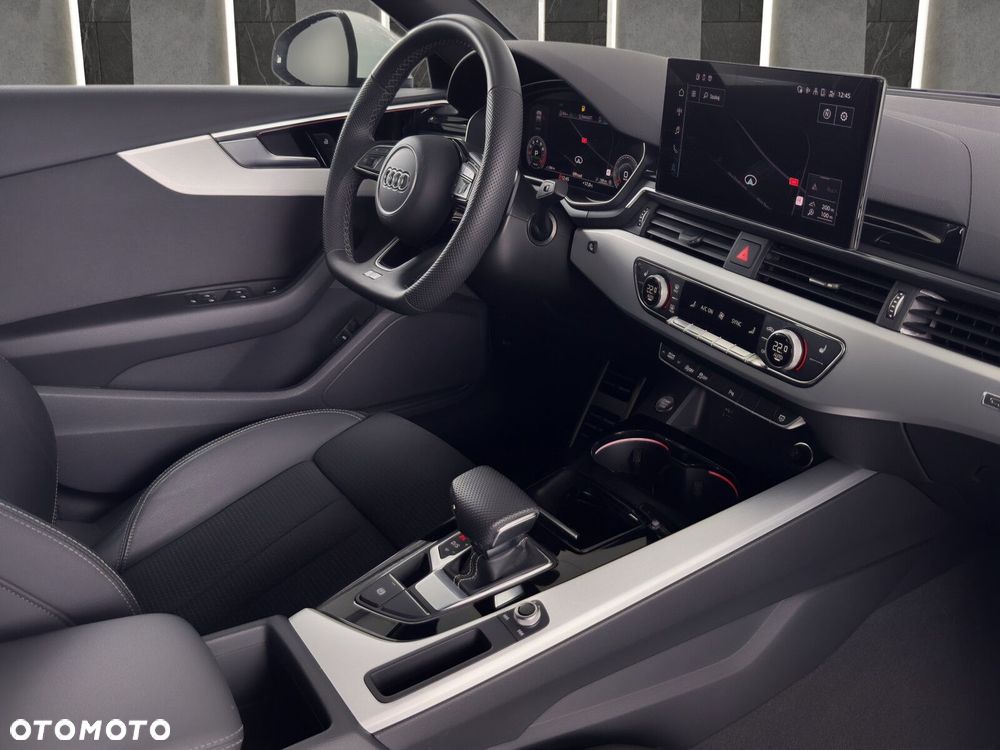 Audi A4 Limousine - 17