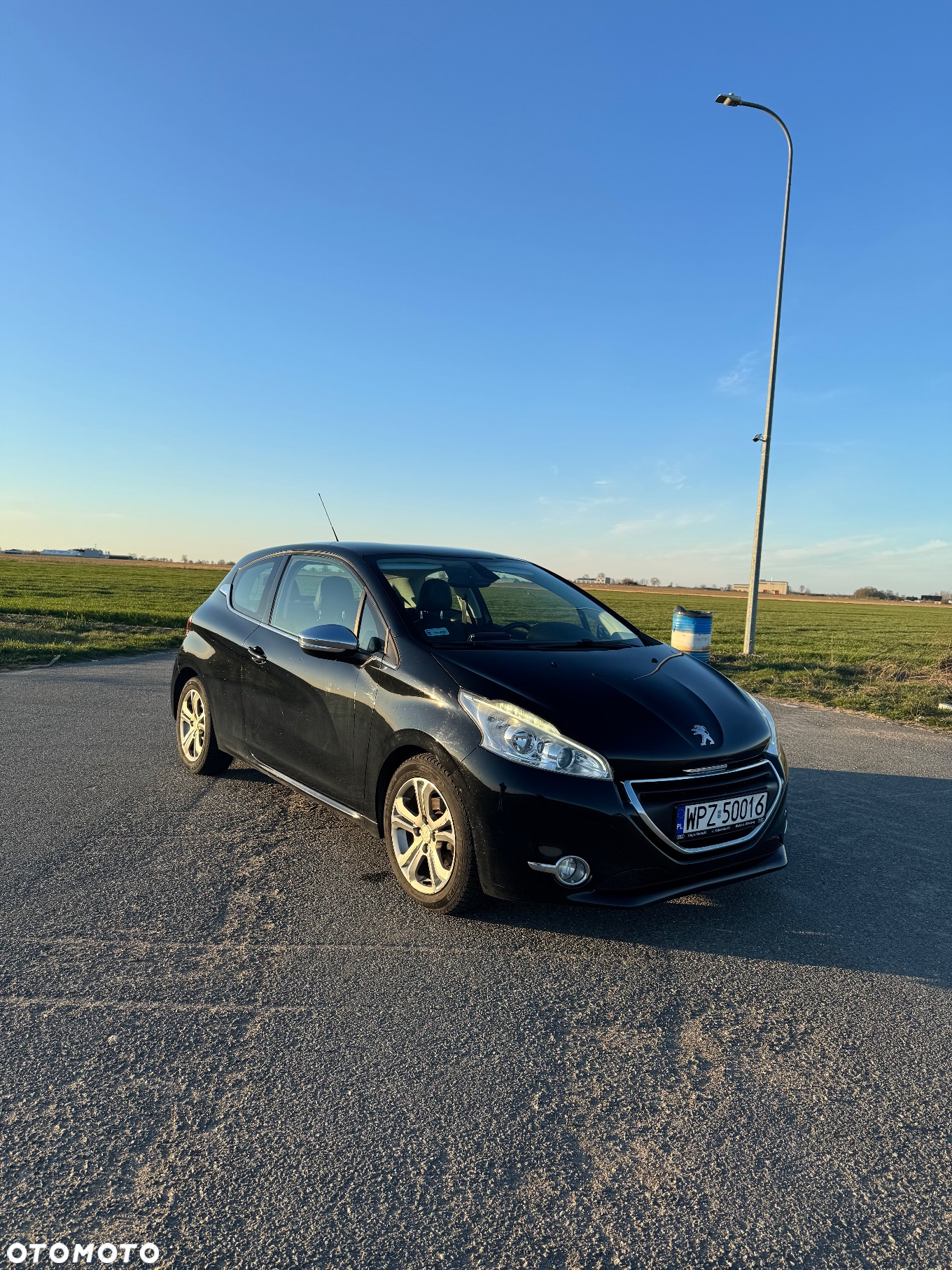 Peugeot 208 - 2