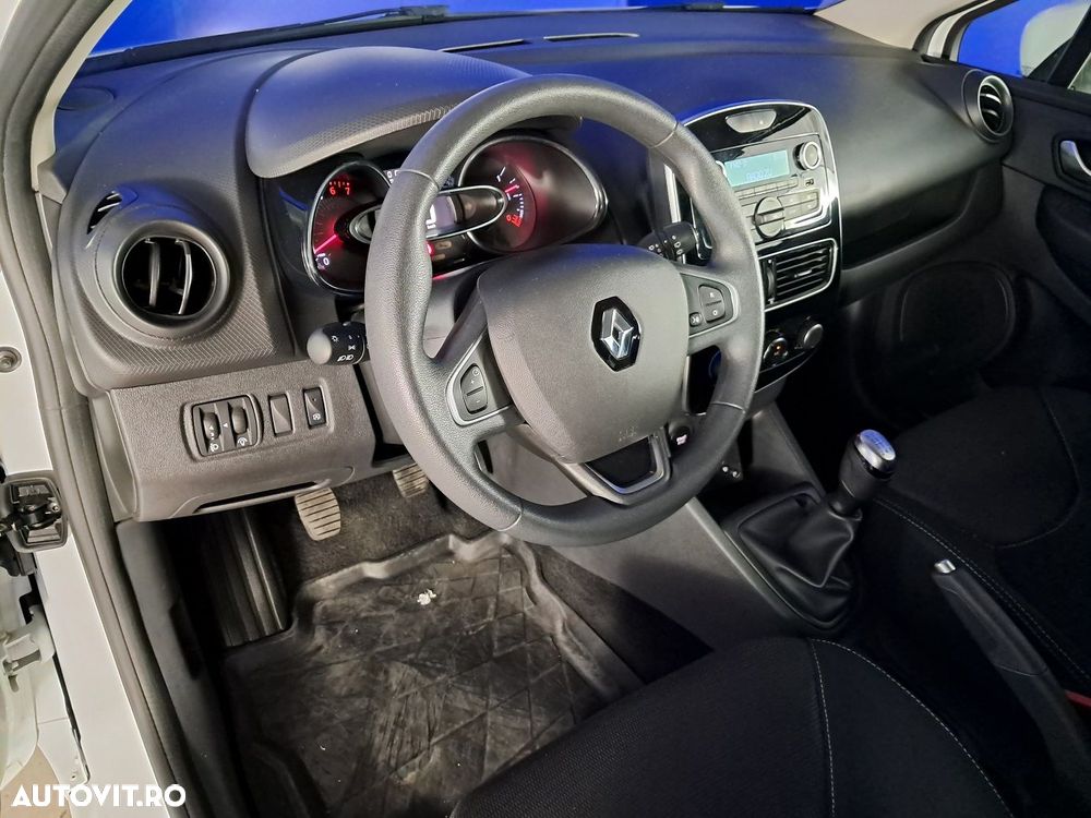 Renault Clio - 2