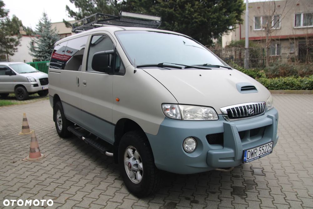 Hyundai H-1 Starex - 5
