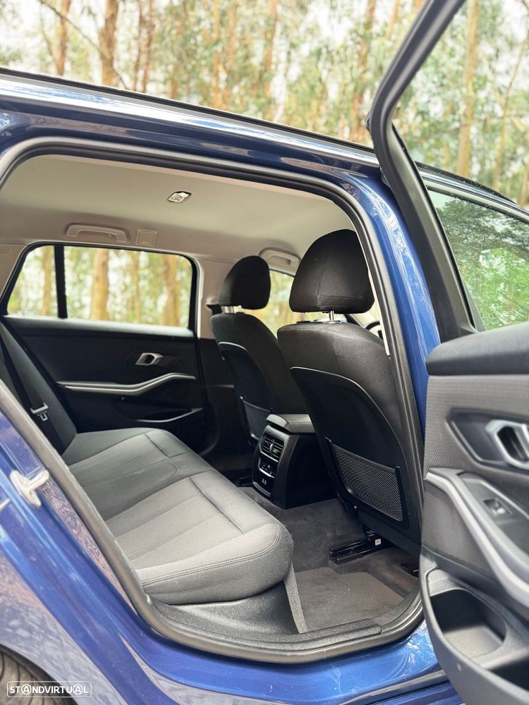 BMW 318 d Touring Line Sport Auto - 13