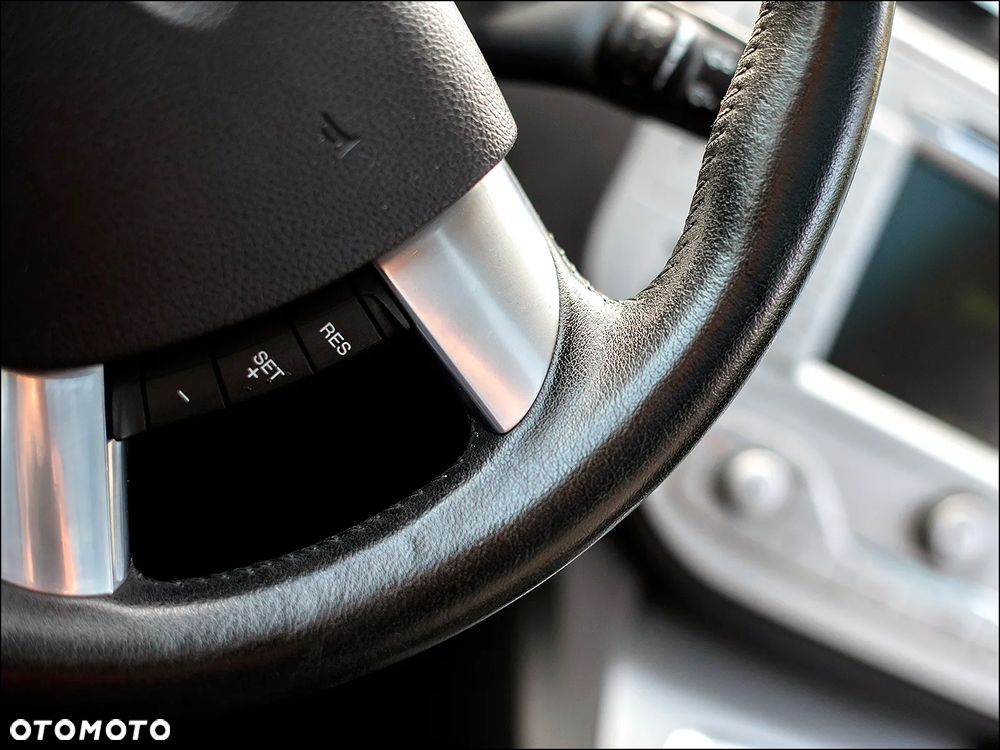 Ford Kuga - 20
