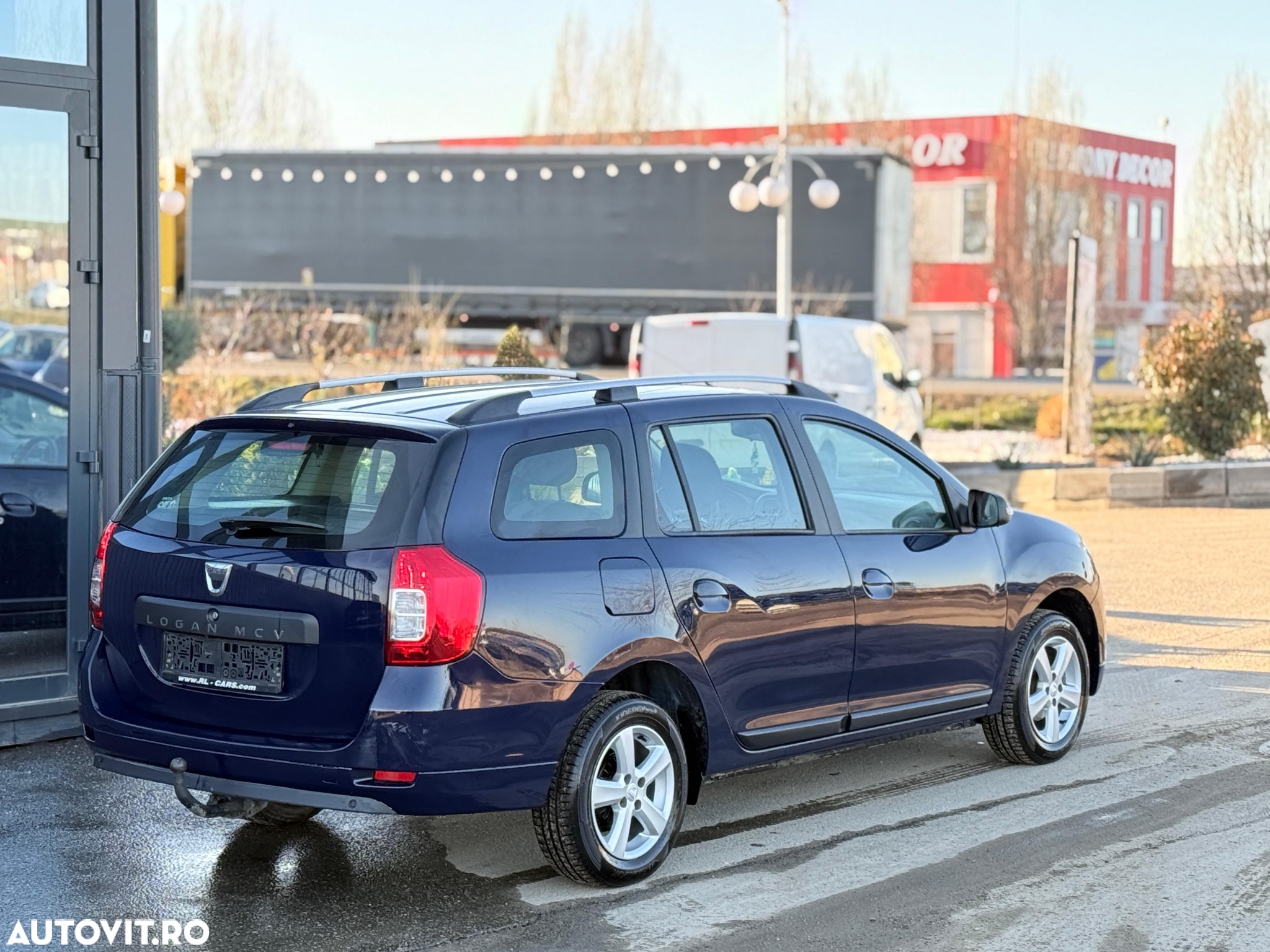 Dacia Logan 0.9 90CP Laureate - 17
