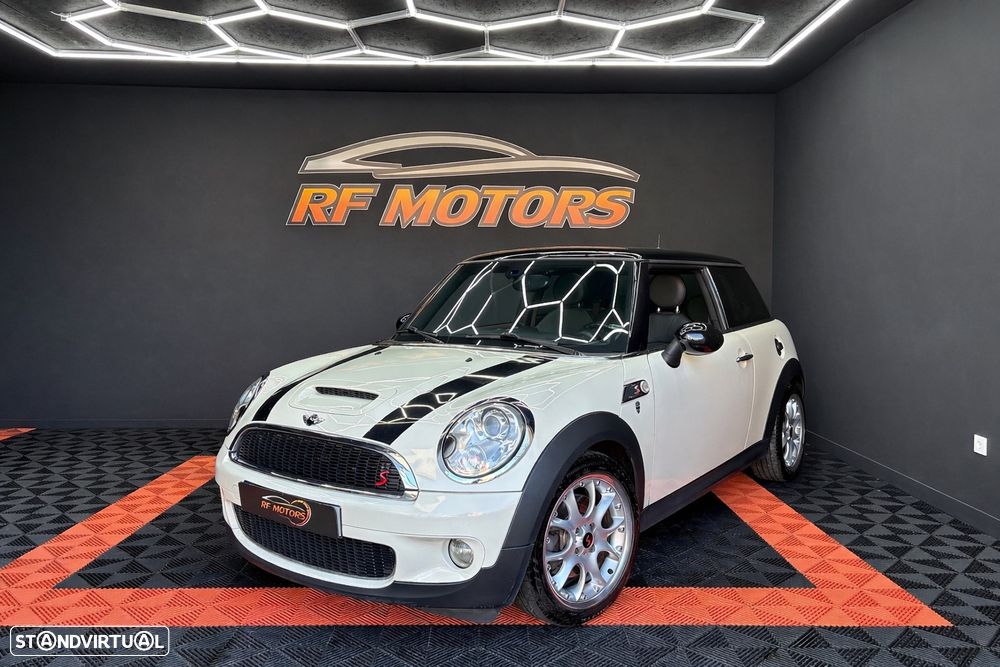 MINI 3 Portas Cooper S - 1