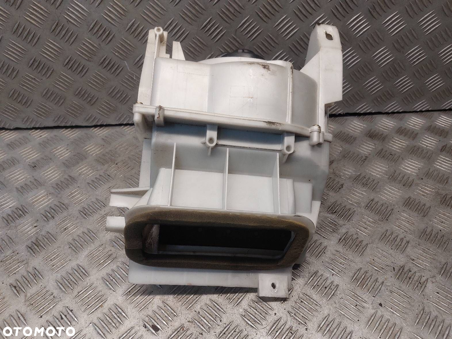 OBUDOWA DMUCHAWY NAWIEWU + DMUCHAWA SUZUKI GRAND VITARA I 116300-5772 - 2