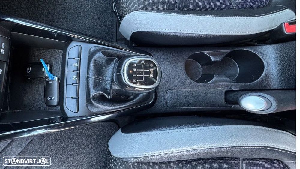 Kia Stonic 1.0 T-GDI Tech - 13