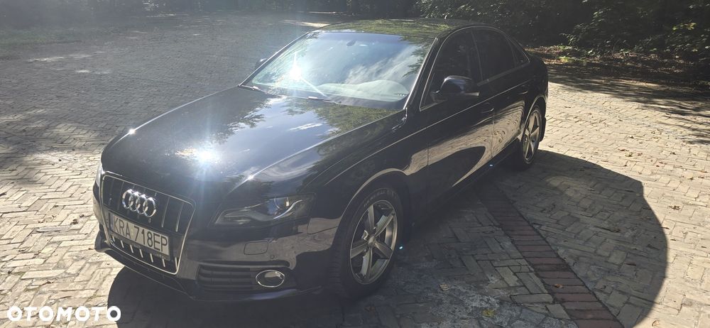 Audi A4 Limousine - 5