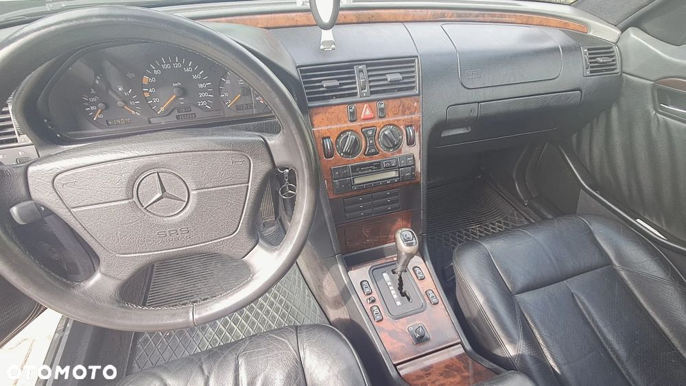 Mercedes-Benz Klasa C - 7