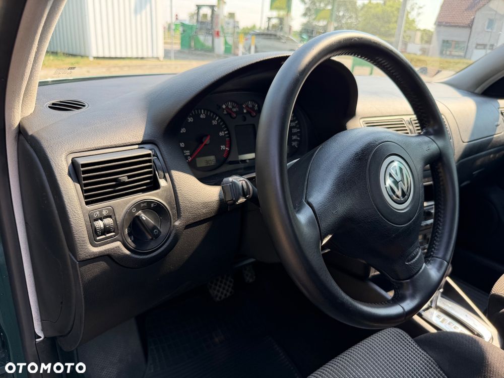 Volkswagen Golf - 15