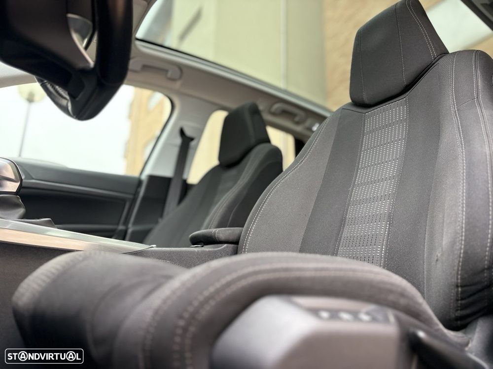 Peugeot 308 SW BlueHDi 120 EAT6 Stop & Start Allure - 13