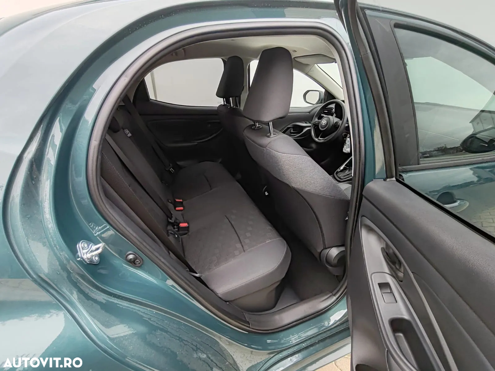 Toyota Yaris - 7