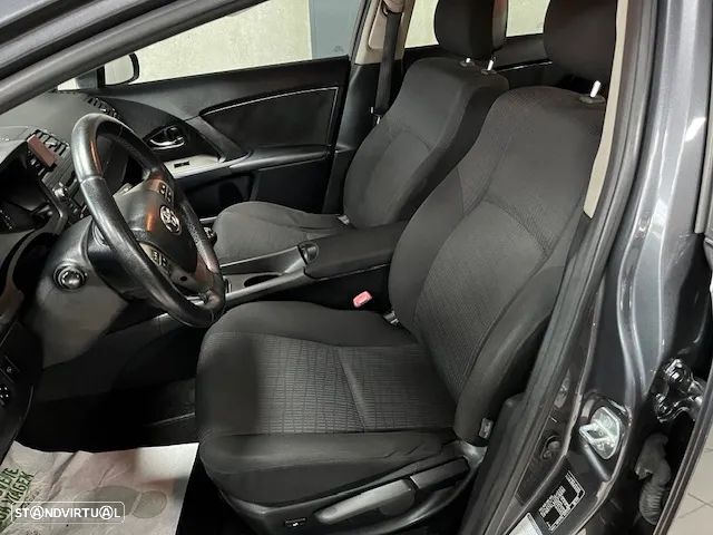 Toyota Avensis SD 2.0 D-4D - 7