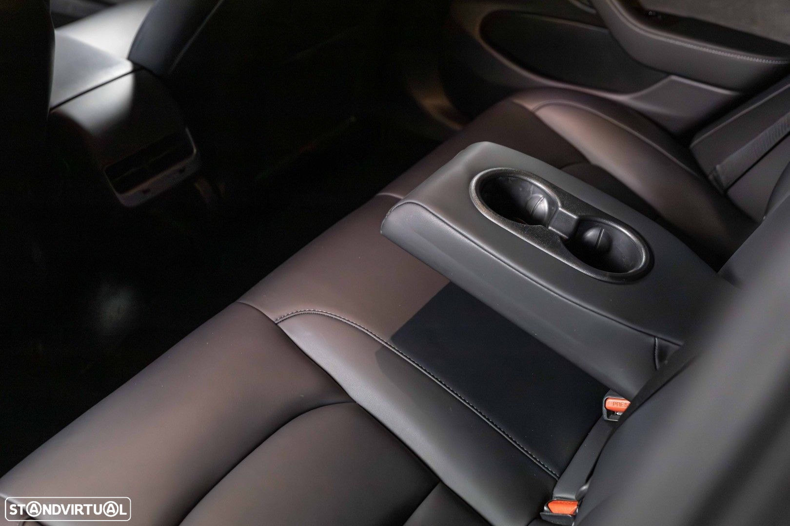 Tesla Model 3 Long-Range Dual Motor AWD - 34
