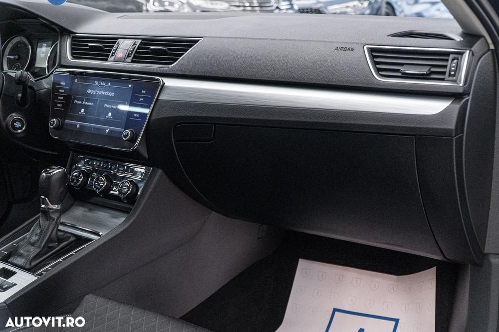 Skoda Superb 2.0 TDI DSG Style - 38