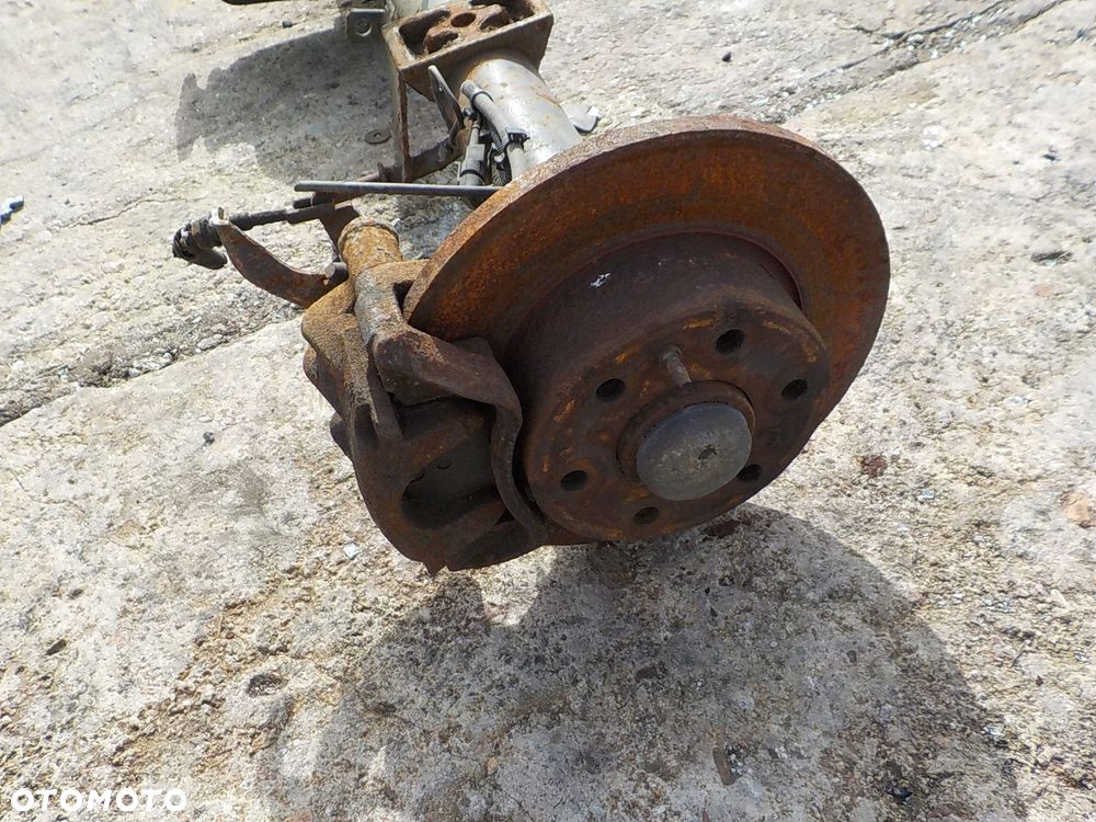 257 IVECO DAILY IV DYFER OŚ TYLNY MOST 9/38 - 8