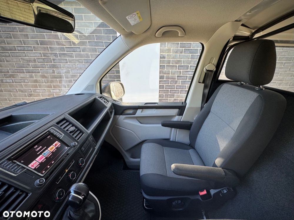 Volkswagen Transporter - 25