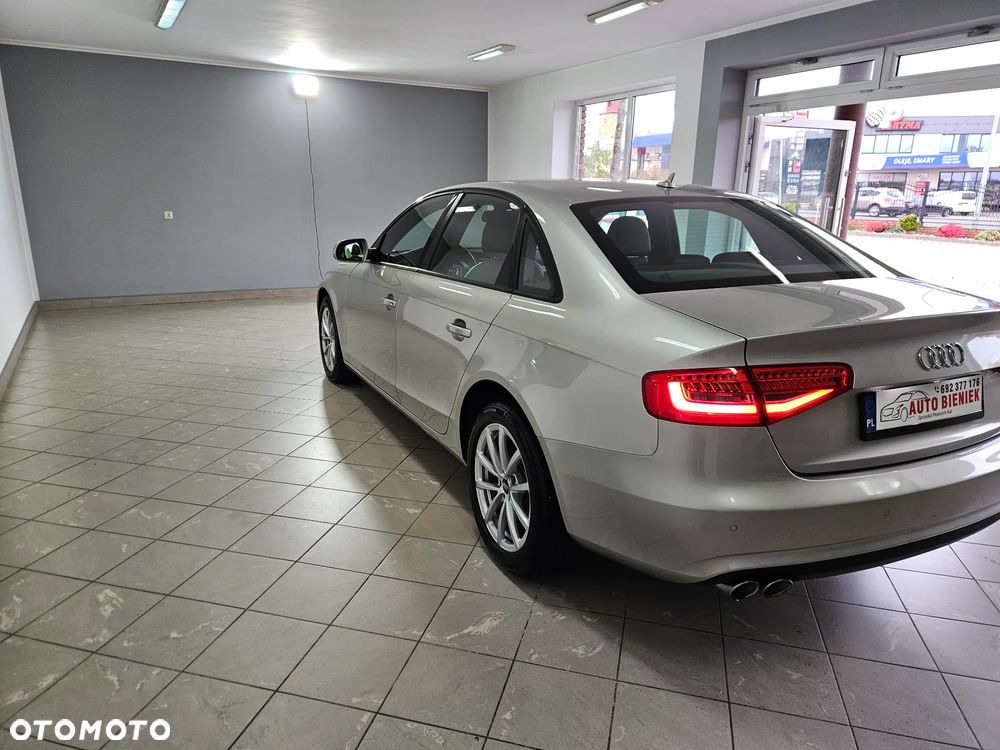 Audi A4 Limousine - 6