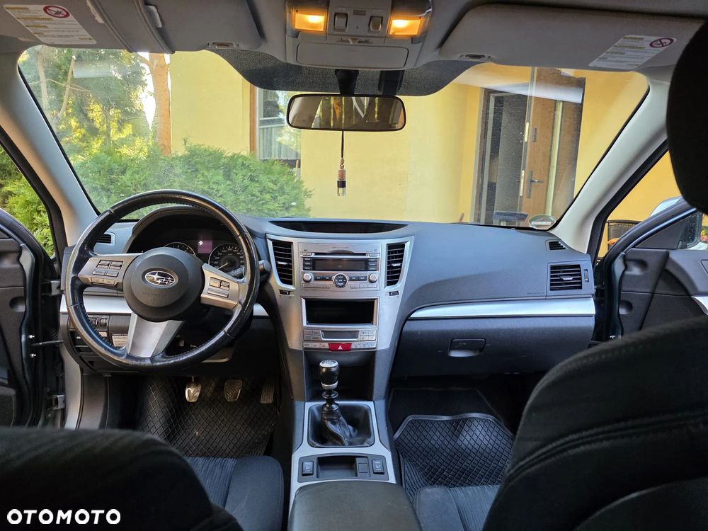 Subaru Legacy 2.0R Comfort - 2