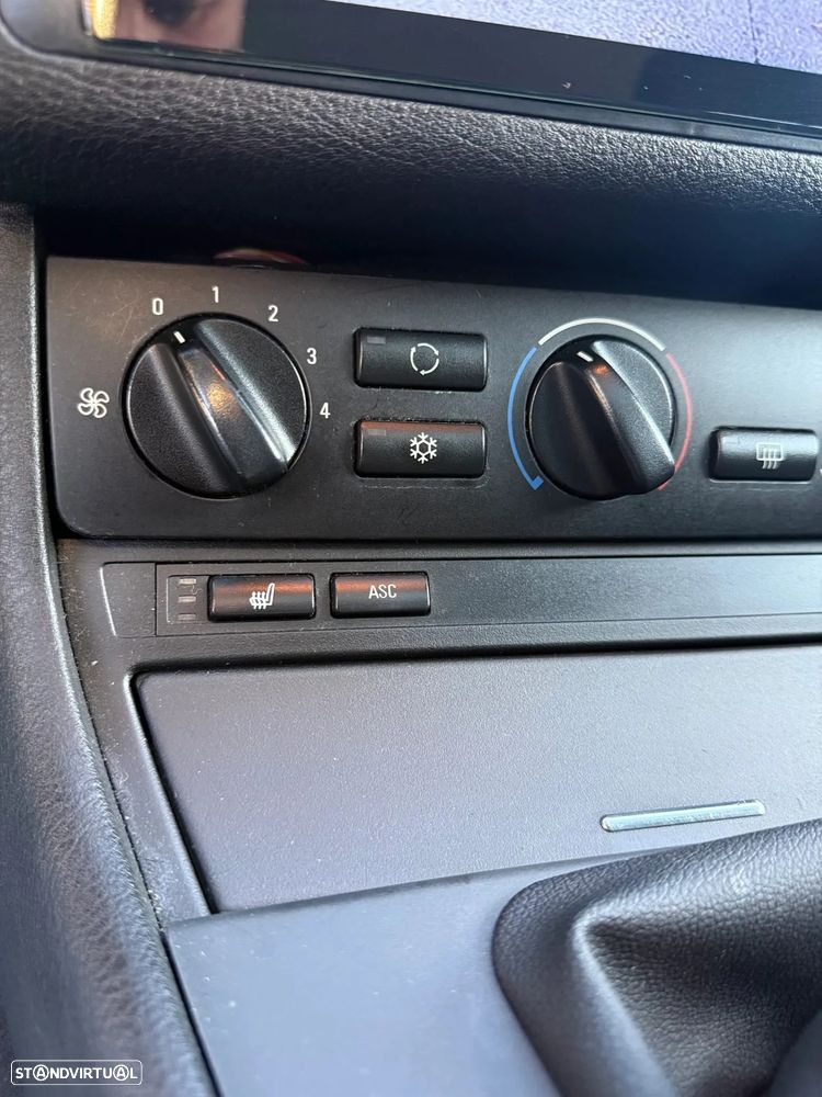 BMW 320 d Touring - 13