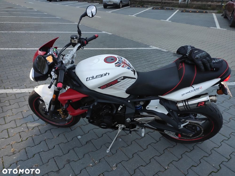 Triumph Street Triple - 6