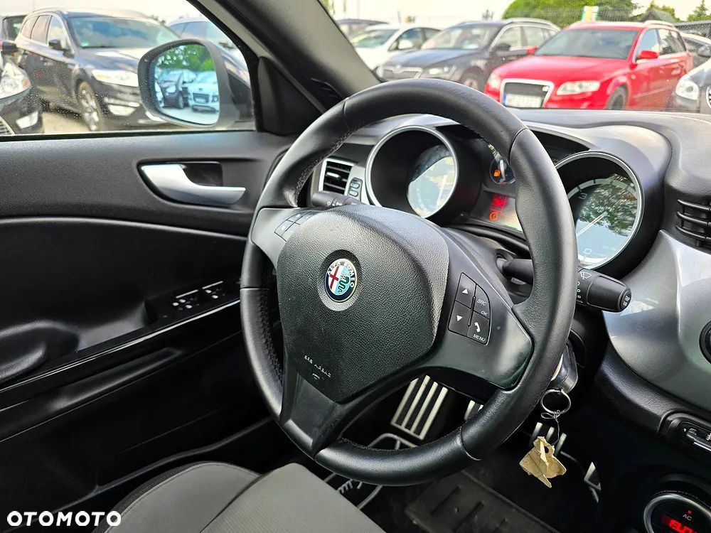 Alfa Romeo Giulietta 1.6 JTDM Distinctive - 30