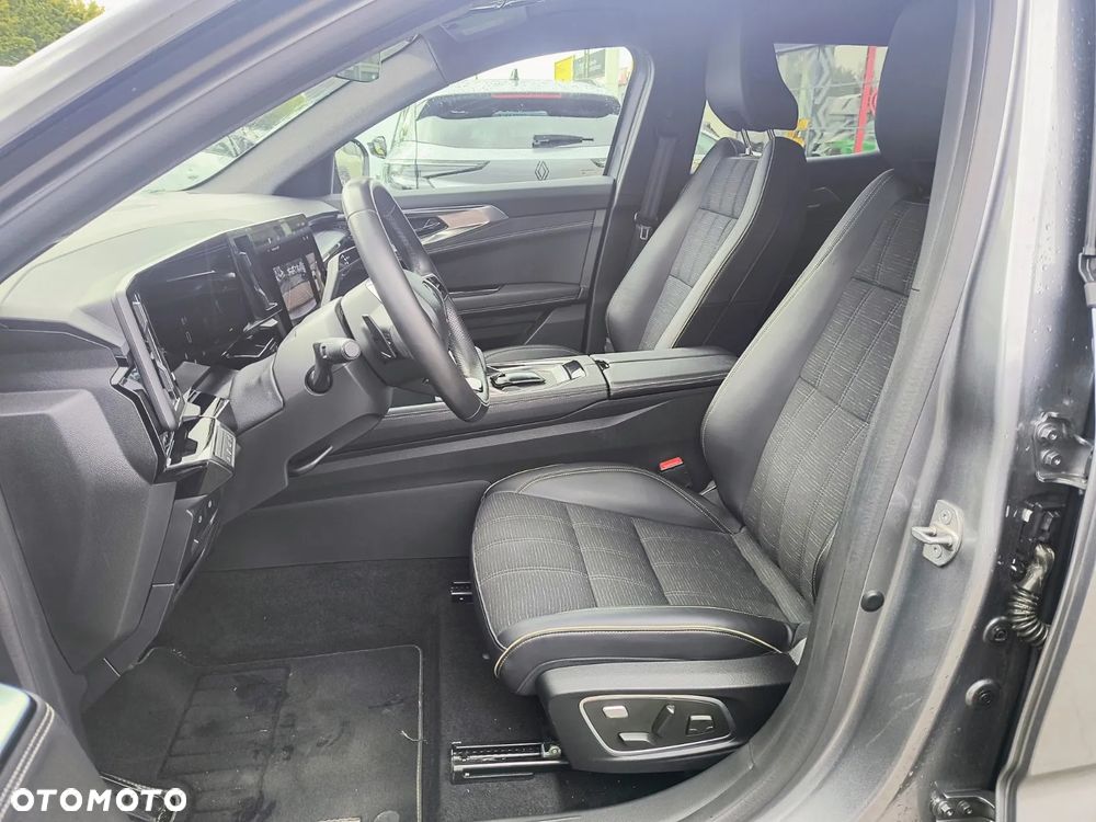 Renault Austral 1.3 TCe mHEV Iconic - 9