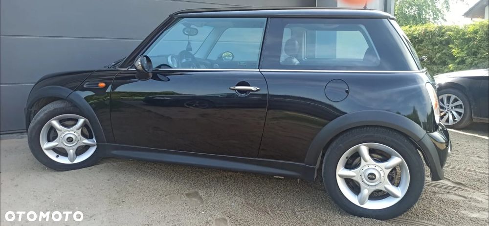 MINI ONE D - 3