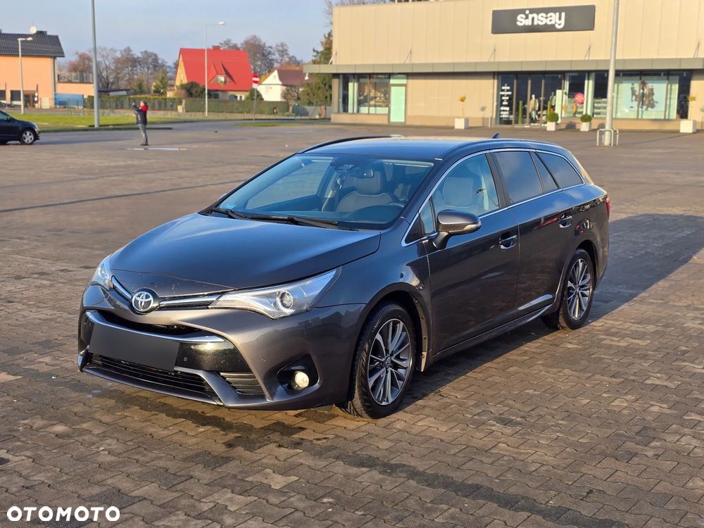 Toyota Avensis 1.8 Premium - 1