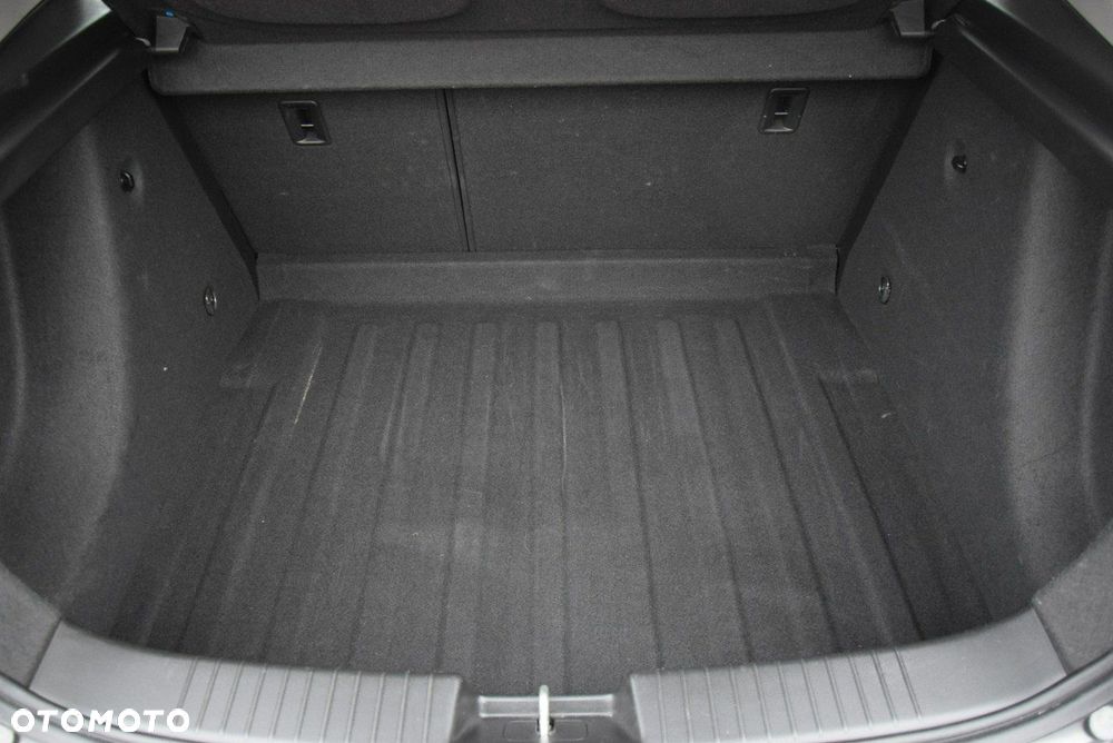 Chevrolet Cruze - 23