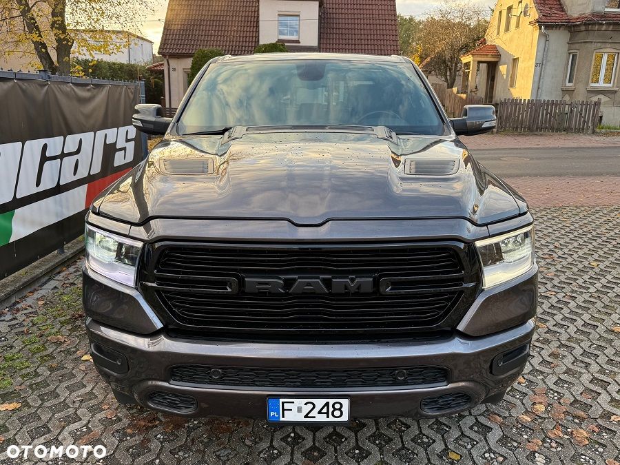 RAM 1500 Crew Cab Sport - 2