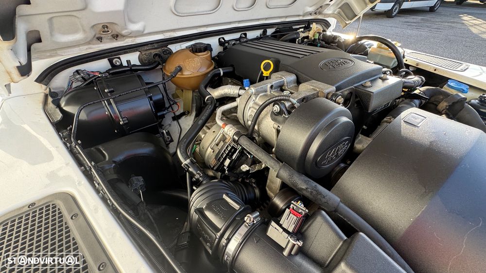 Land Rover Defender 110 DPF Station Wagon E - 49