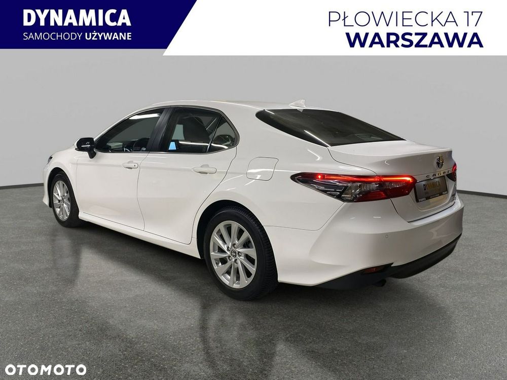 Toyota Camry - 9