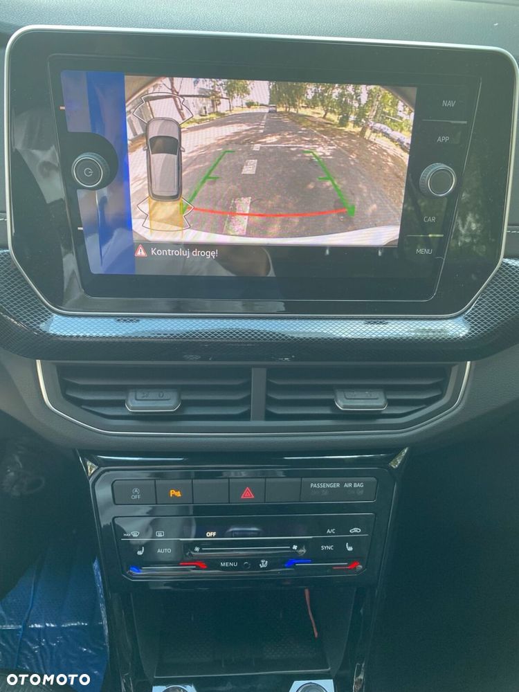 Volkswagen T-Cross 1.0 TSI R-Line Plus DSG - 13