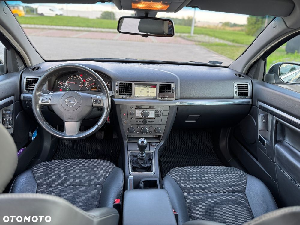 Opel Signum 1.9 CDTI Cosmo - 10