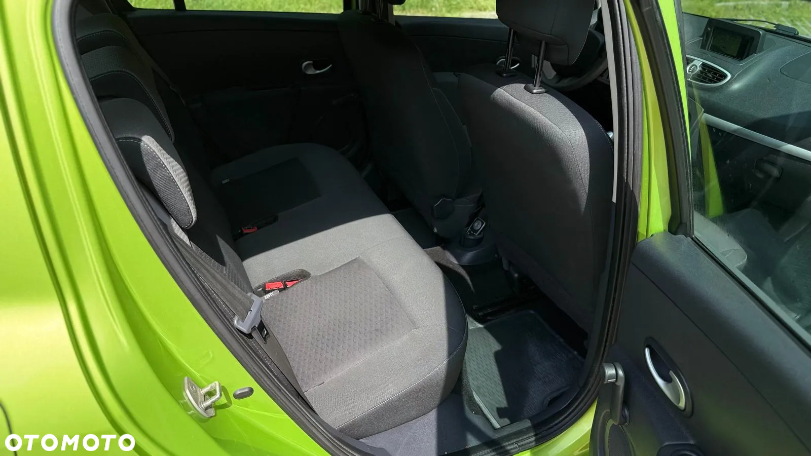 Renault Clio 1.2 16V Alize - 15
