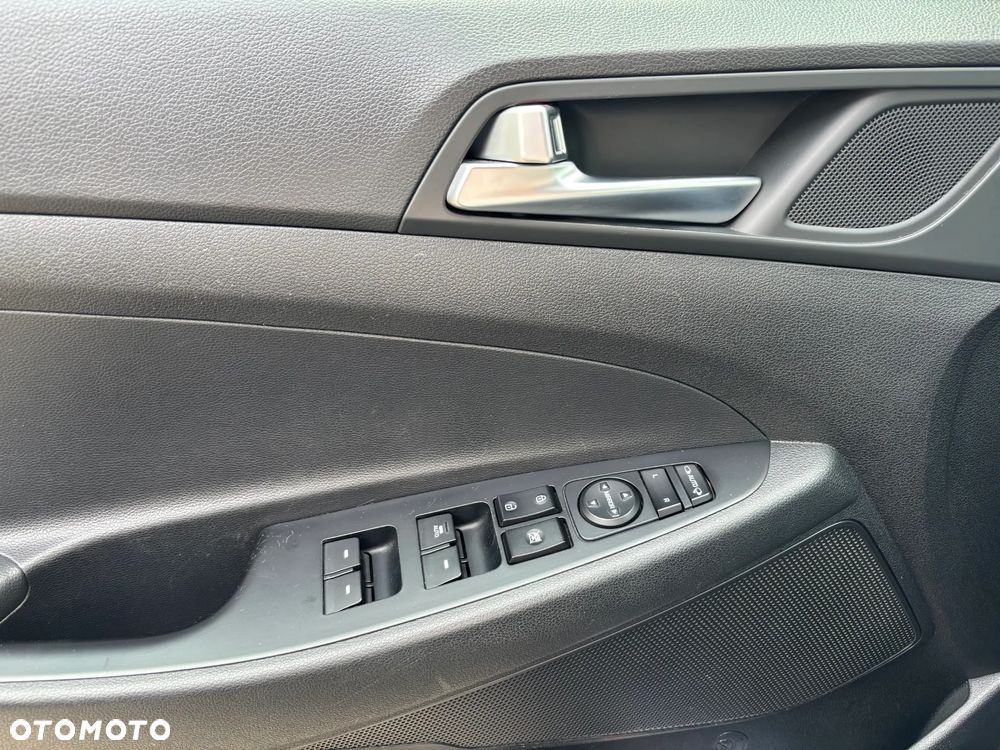 Hyundai Tucson 2.0 CRDI 2WD Style - 11