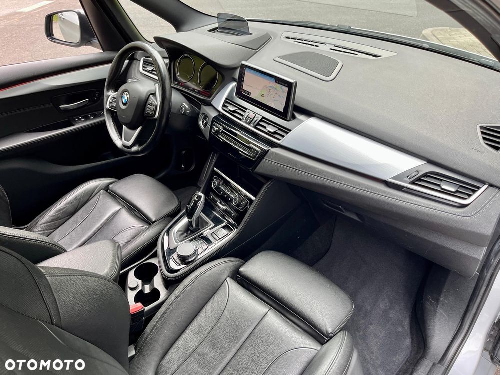 BMW Seria 2 220d Gran Tourer xDrive Sport-Aut Sport Line - 23