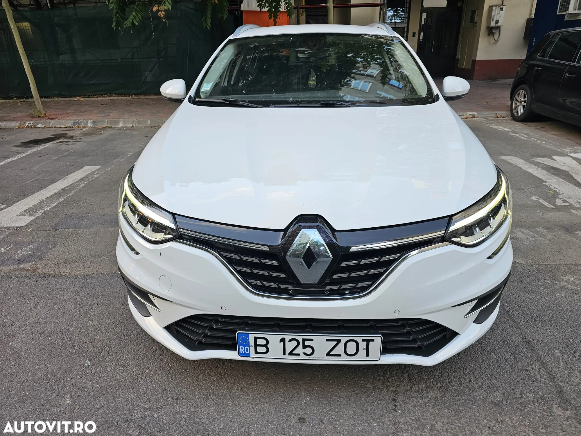 Renault Megane Grandtour BLUE dCi 115 EDC INTENS - 2