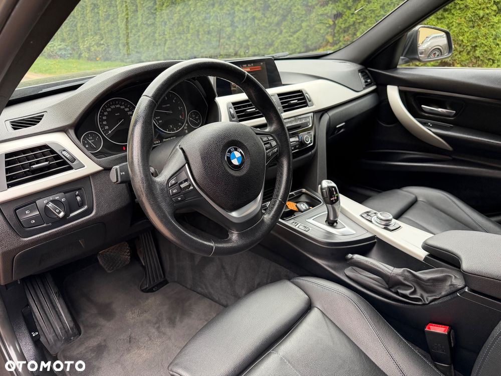 BMW Seria 3 320d Efficient Dynamic Edition Blue Performan Luxury Line - 24