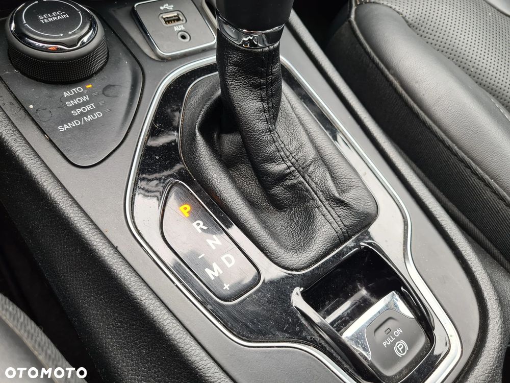 Jeep Cherokee 3.2 V6 Active Drive I Limited - 40