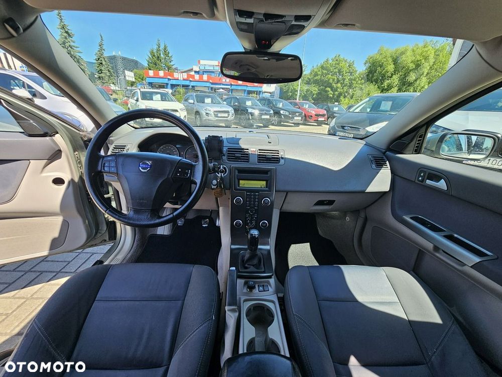 Volvo V50 - 18
