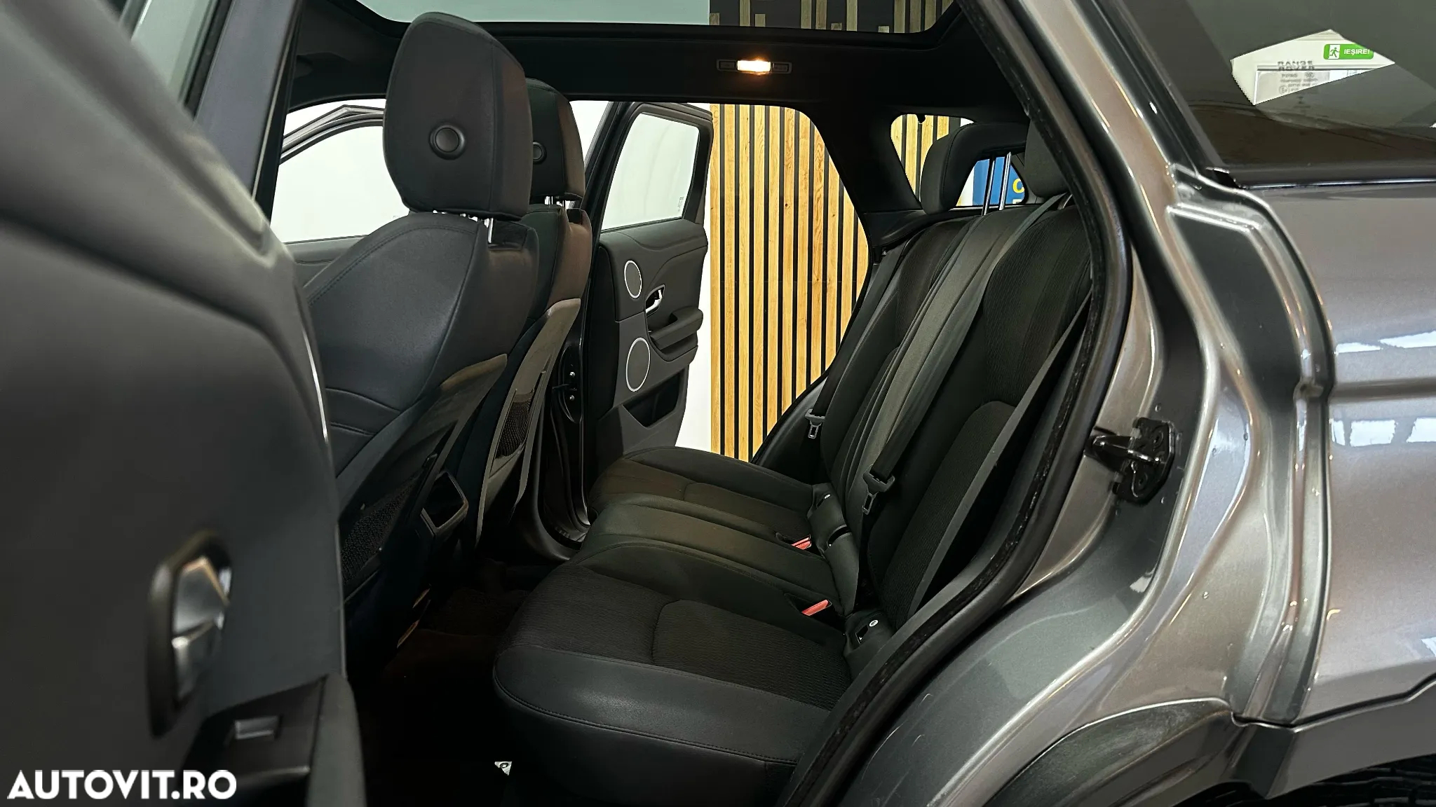 Land Rover Range Rover Evoque 2.0 l eD4 Pure - 9