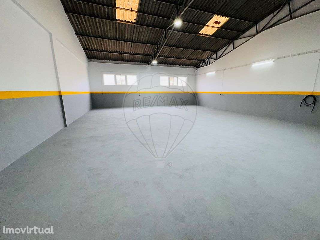 Armazém  para arrendamento - Grande imagem: 3/9