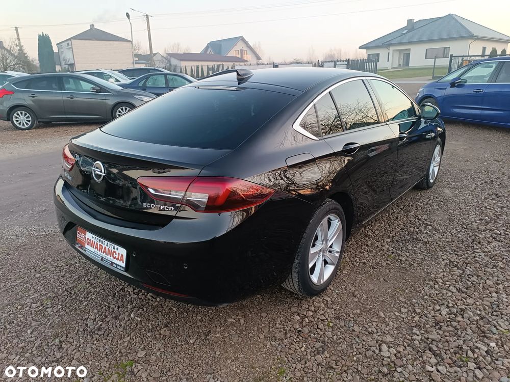 Opel Insignia - 16